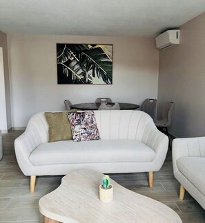 Living area - Chez Mymy - cosy apartment for 6 people (Propriano)