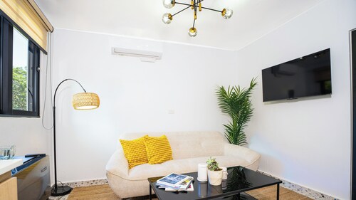 Ocean Breeze Oasis1BR Getaway Near the Beach
