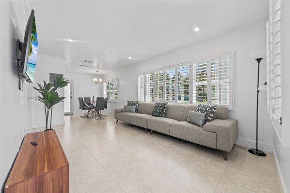 Imagen sin descripción, 1 de 13, botón