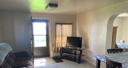 Peaceful country appeal 1-bedroom apartment next to Splashland