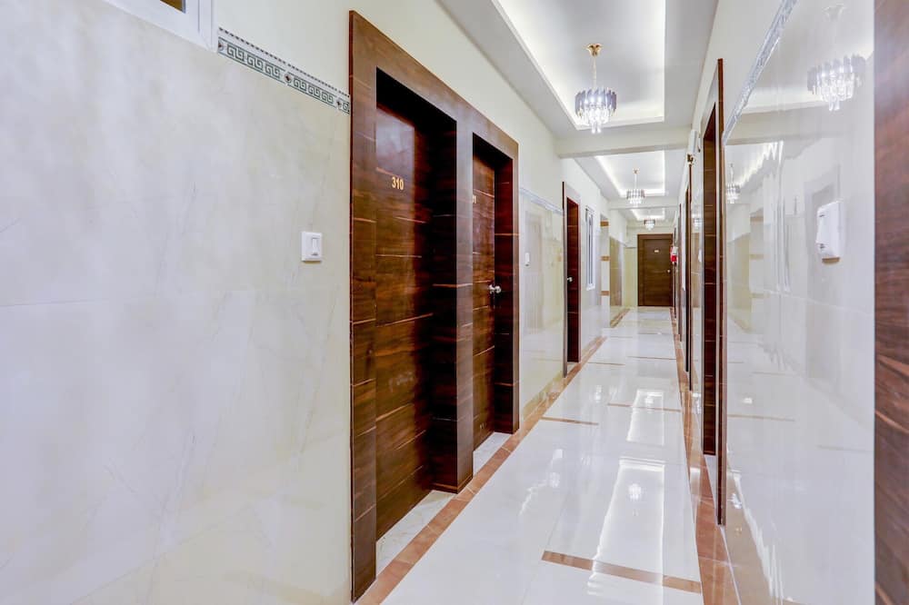 Single Room Madiwala Lake Park