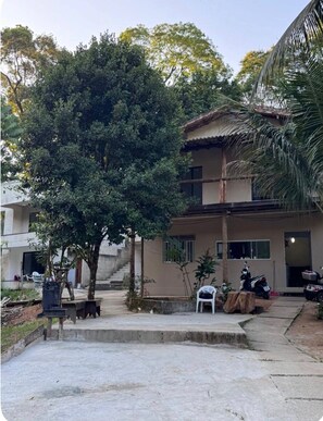 Exterior - Cozy house in Angra dos Reis near the beach. (Angra dos Reis)
