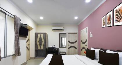 Classic With Twin Bedrm Guest Home