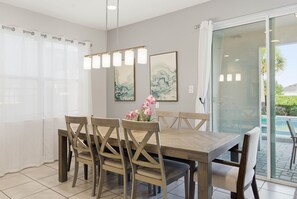 Dining - Family 5BR Retreat with Pool and Themed Bedrooms (Kissimmee)