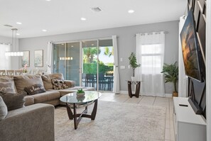 TV, table football, offices - Family 5BR Retreat with Pool and Themed Bedrooms (Kissimmee)