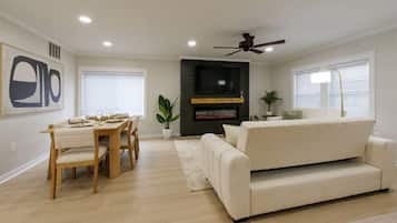 TV, fireplace, stereo