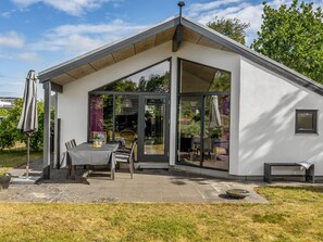 Outdoor dining - "Anttoni" - 350m from the sea by Interhome (Sæby)