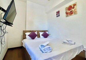 Iron/ironing board, WiFi - Modern & Cozy Studio in the Heart of Yerevan (Yerevan)