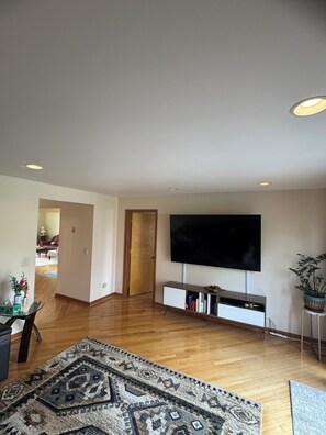 Luokittelematon kuva, 3 kautta 22, painike