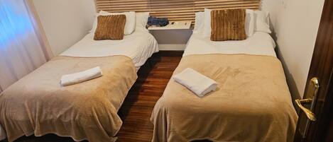 Apartment, Patio, Courtyard View