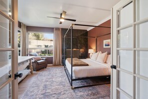 WiFi, bed sheets - Resort Style 5-bedroom house with Heated Pool and Hot Tub in the Foothills (Albuquerque)