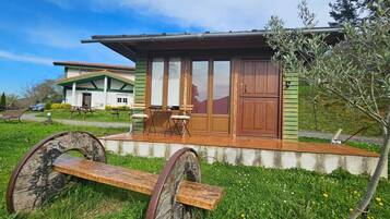 Standaard appartement, patio, uitzicht op binnenplaats | Terrein van de accommodatie