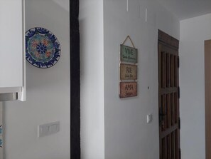 Family Quadruple Room, Kitchen | Interior - El Rincon de San Fermin (Zizur Mayor)