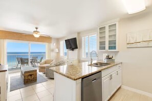 Interior - Sealavie Amazing view’s beachfront balconyview beach access large corner balcony (Gulf Shores)