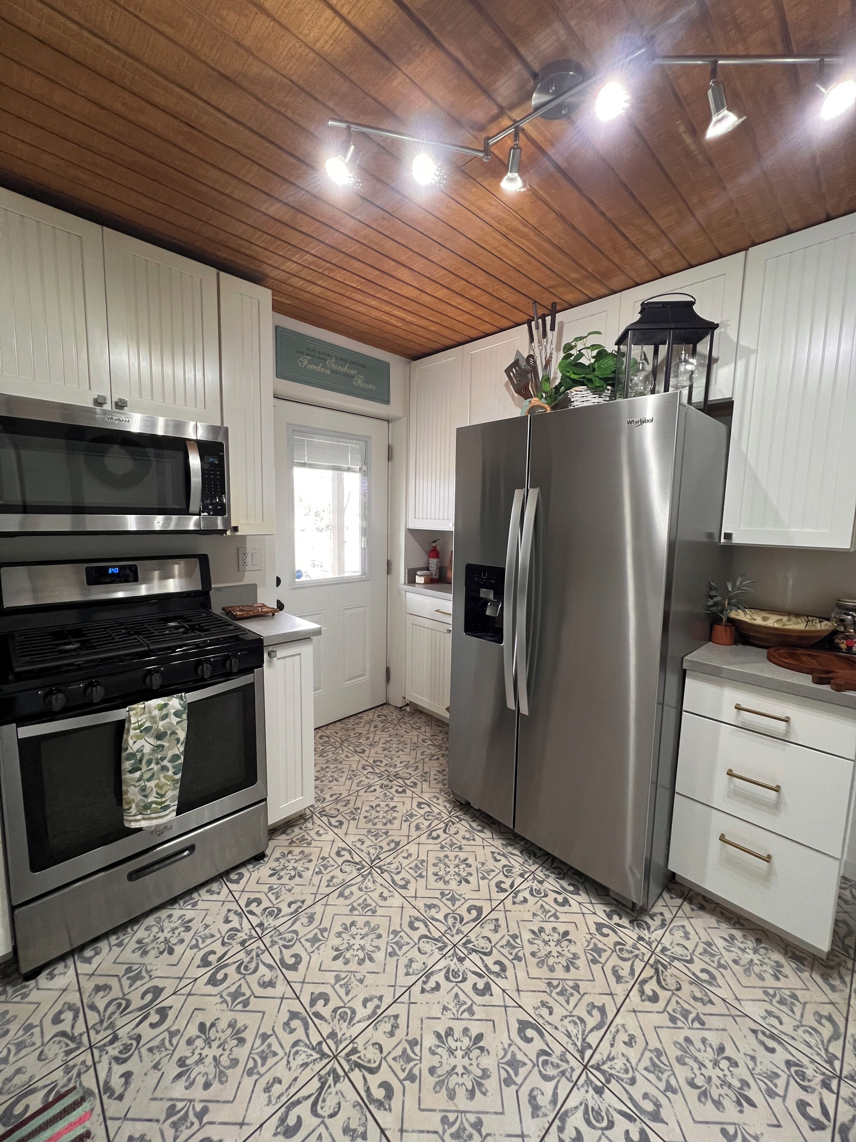 Microwave, oven, stovetop