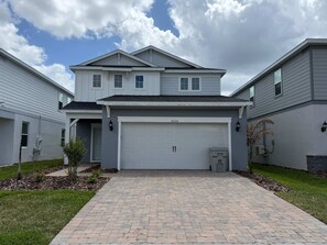 Exterior - Brand New 5Br-5.5Bath -Private Pool Windsor Cay (Clermont)