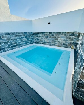 Pool - Ocean View Modern Condo w/ Picuzzi Santo Domingo (Santo Domingo)