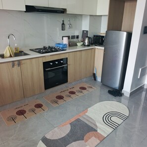 Private kitchen - 1-bedroom apartment in perfect Nairobi with fitness room access (Nairobi)