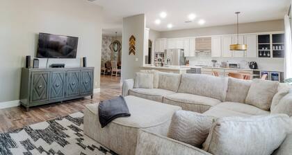 3-Bed, 2-Bath with Backyard Oasis in Roseville