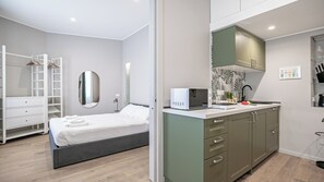 Bügeleisen/Bügelbrett, kostenloses WLAN, Bettwäsche