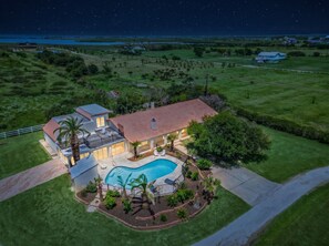 Exterior - Villa with Private Pool, Game Room & 5+ Acres (Galveston)