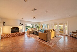 Interior - Villa with Private Pool, Game Room & 5+ Acres (Galveston)