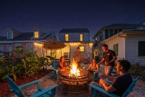 Property grounds - Coastal Escape | Steps to Beach | Fire Pit (Galveston)