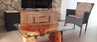 La Casita is located in a village in the mountains of Cuenca. Pets are allowed.