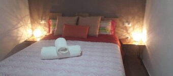 La Casita is located in a village in the mountains of Cuenca. Pets are allowed.