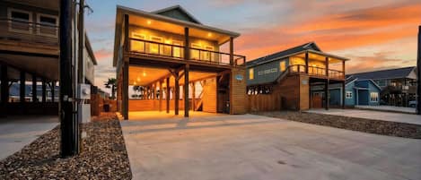 Casa (Multiple Bedrooms) | Interior
