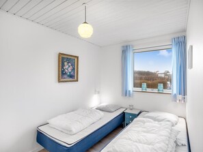 2 bedrooms, internet