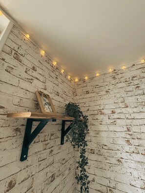 Unclassified image, 5 of 13, button - Vrbo Property (Valenciennes)