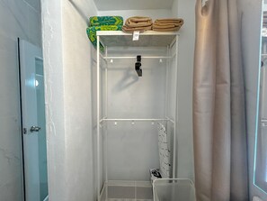 Interior - Anvil Forest Escape III|2 PPL|POOL|Generator|PKG| 15min Beach (Río Grande)