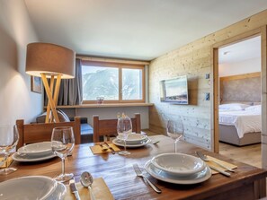 Dining - SWISSPEAK Resorts Vercorin by Interhome (Vercorin)