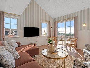 TV - "Delan" - 650m from the sea by Interhome (Ebeltoft)