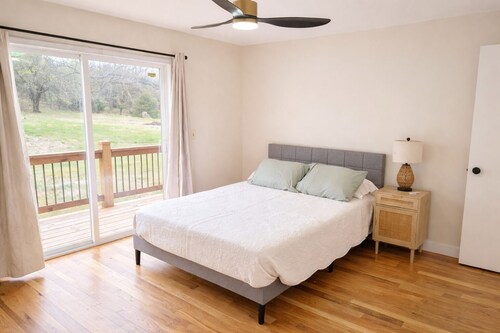 Country Home-10 ACRES