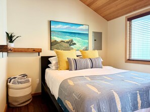 Room - King Tide - 8 miles of beach just 5 minutes away! (Lincoln County)