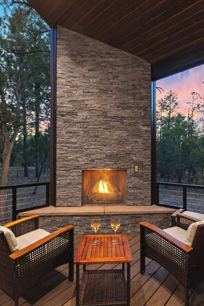 Property grounds - Hidden Pond Retreat - Peaceful Mountain Getaway (Show Low)
