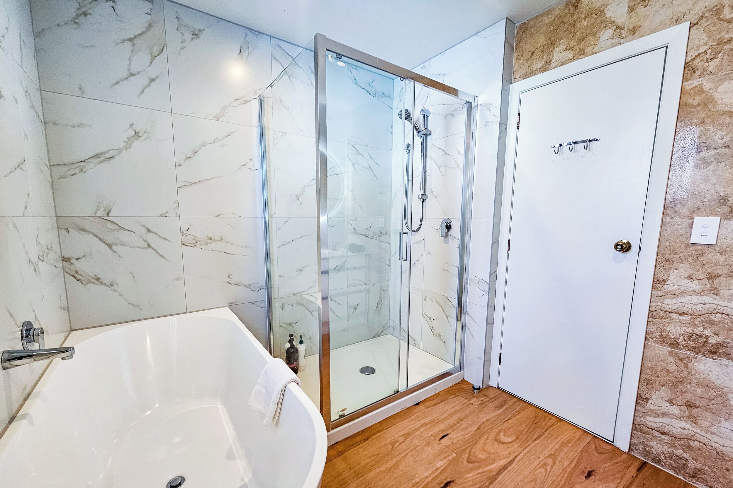 Shower, hair dryer, towels