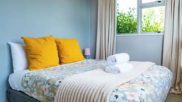 3 bedrooms, free WiFi, bed sheets