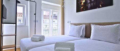 WiFi, bed sheets