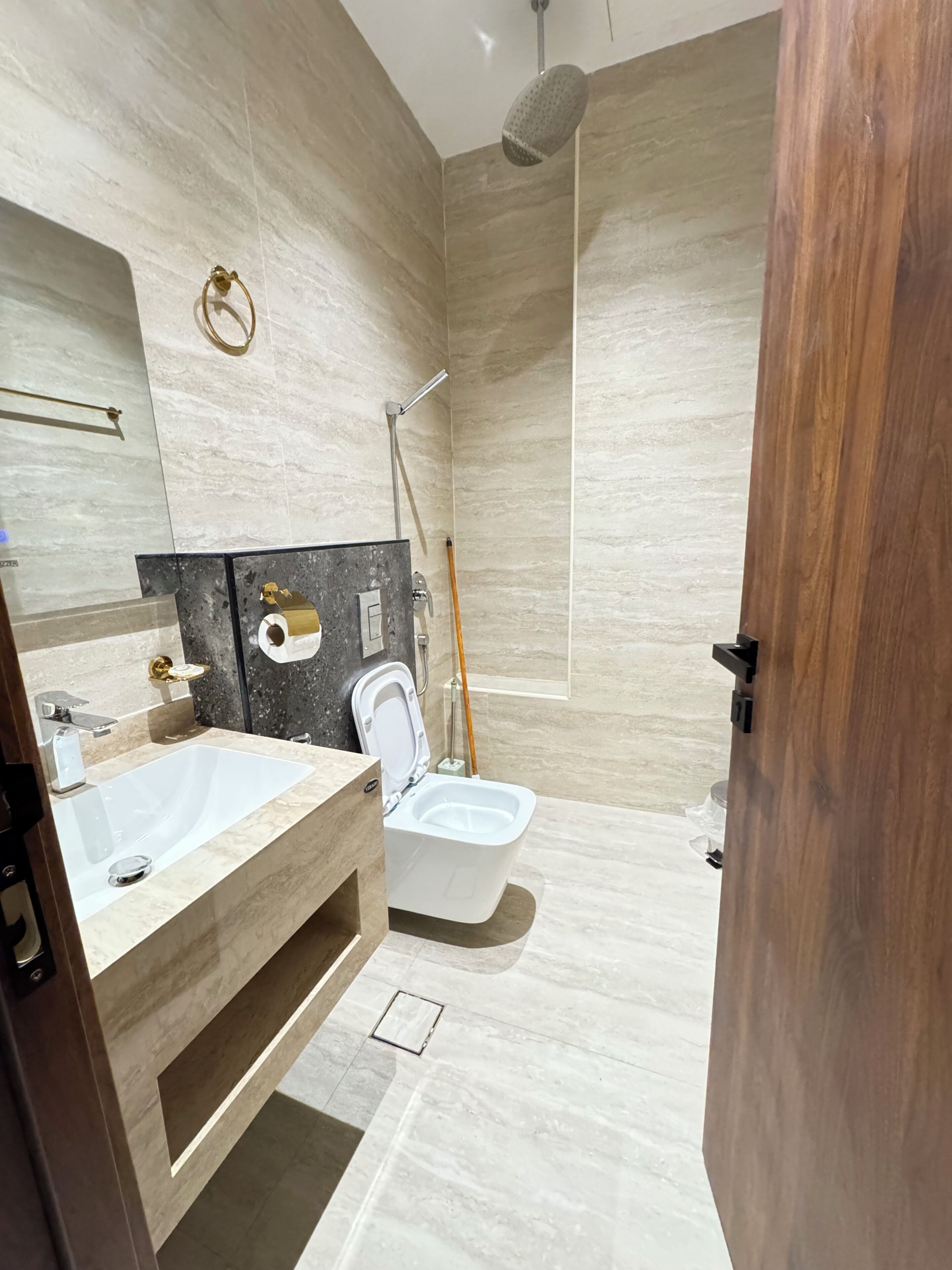 Standard-Doppel- oder -Zweibettzimmer, Balkon, Stadtblick | Badezimmer