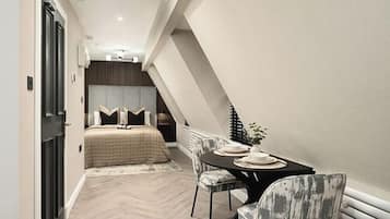 Room service – dining