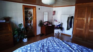 Chalet, 1 Bedroom, Patio, Garden View | 3 bedrooms
