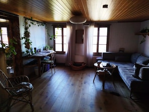 Chalet, 1 kamar tidur, patio, pemandangan kebun | Ruang keluarga