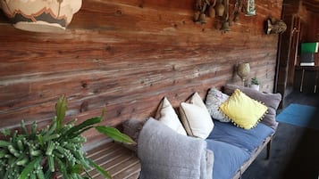 Chalet, 1 Bedroom, Patio, Garden View | Interior