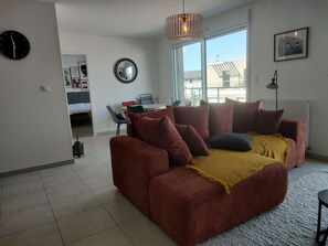 TV - Magnifique T3 neuf pour 4 personnes pour vos vacances (ARZON)