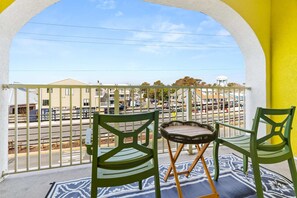 Property grounds - Sunset Terrace at Dewey | Beach Block Getaway! (Dewey Beach)