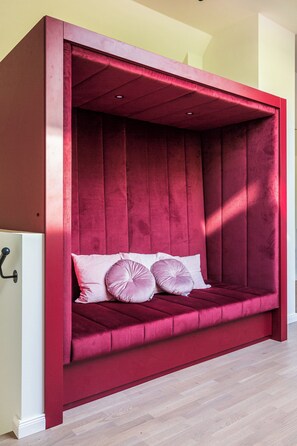 Interior - Suite 05 - An apartment like a private hideaway. (Österreich)