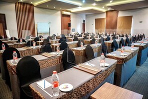 Meeting facility - Hotel Andelir (Semarang)